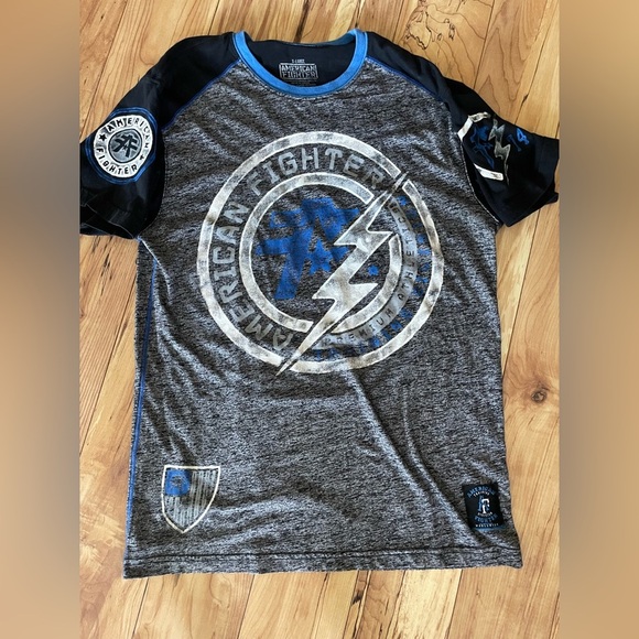 American Fighter Black and Blue Tee Mens XL - Picture 1 of 3
